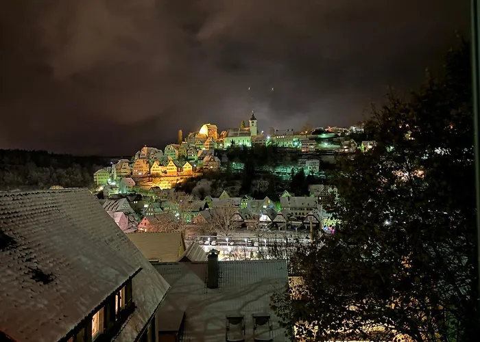 Retro Ferienwohnung Mit Schlossblick Im Nordschwarzwald